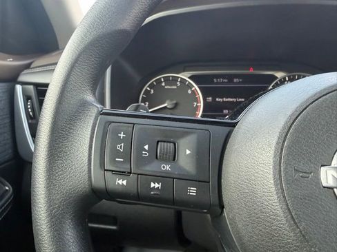 Certified 2023 Nissan Rogue SV image 17