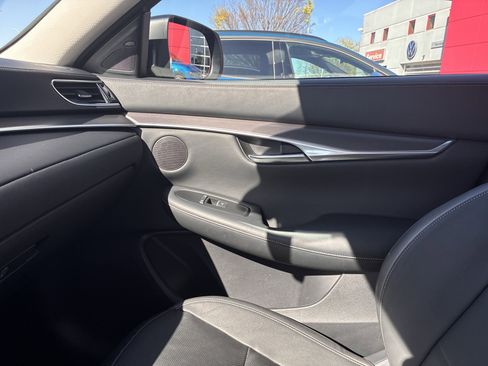 Used 2022 INFINITI QX50 Luxe AWD/4WD image 23