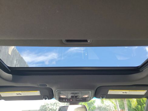 Used 2017 Cadillac ATS Luxury image 17