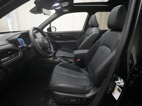 Certified 2025 Subaru Forester Touring AWD/4WD image 7