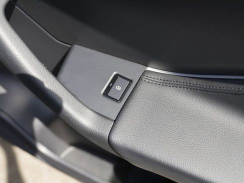 Used 2019 Jaguar F-PACE Premium AWD/4WD image 37