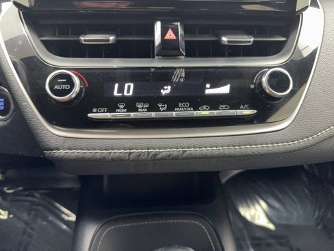 Used 2021 Toyota Corolla SE FWD image 28