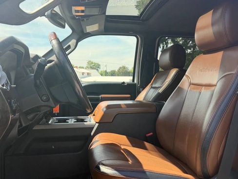 Used 2016 Ford F250 Platinum w/ FX4 Off-Road Package AWD/4WD image 15