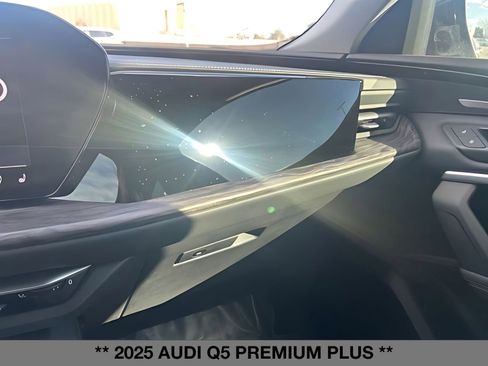 New 2025 Audi Q5 Premium Plus image 32