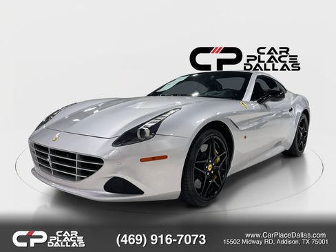 Used 2016 Ferrari California T RWD image 4