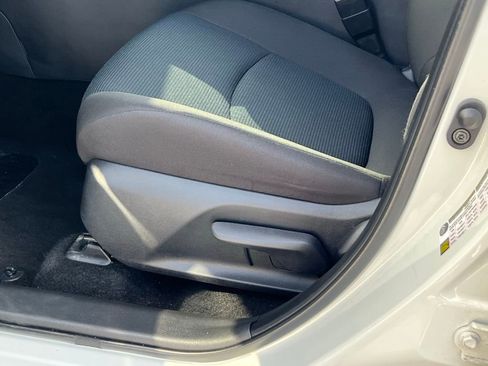 Used 2025 Toyota RAV4 LE image 22