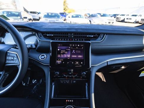 New 2025 Jeep Grand Cherokee Laredo X w/ Trailer Tow Package AWD/4WD image 26