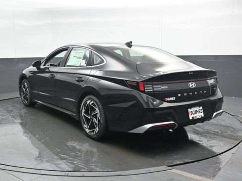 New 2026 Hyundai Sonata SEL AWD/4WD image 10