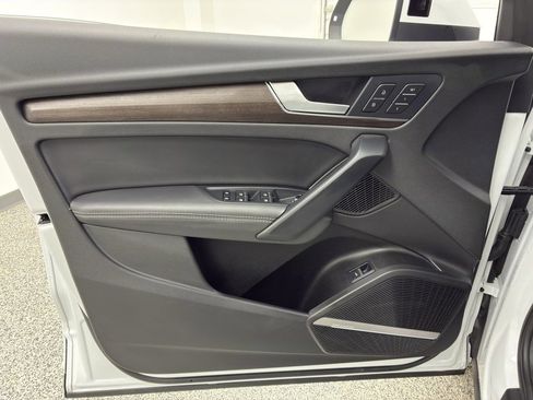 Used 2024 Audi Q5 2.0T Premium Plus image 23