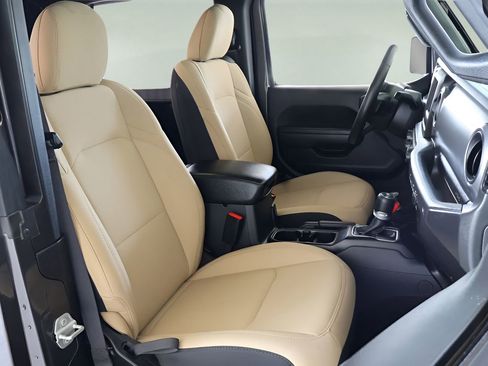 Used 2022 Jeep Wrangler Sport S image 15