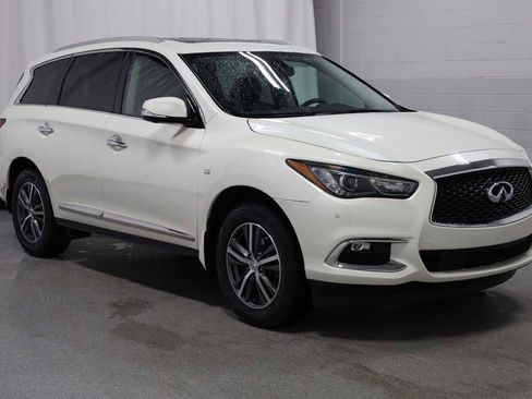 Used 2017 INFINITI QX60 AWD w/ Premium Plus Package image 13