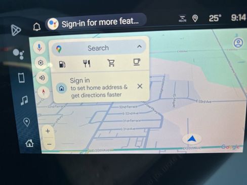 Used 2025 Chevrolet Corvette Stingray Coupe w/ 1LT image 14