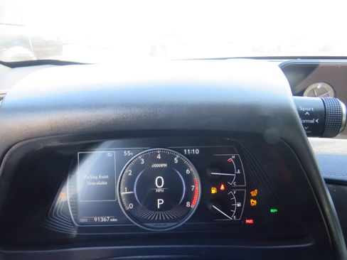 Used 2019 Lexus UX 200 w/ Premium Package image 27