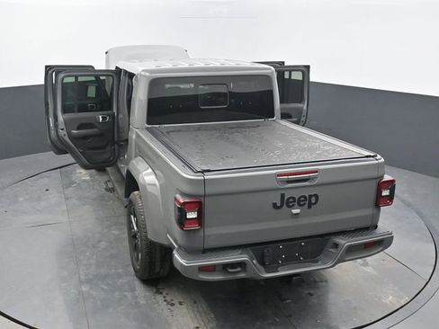 Used 2022 Jeep Gladiator Overland image 69