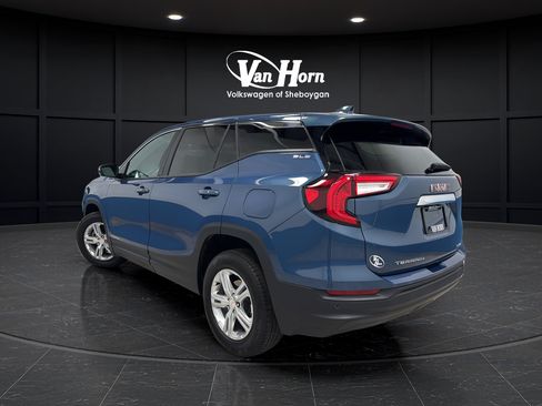 Used 2024 GMC Terrain SLE w/ Fleet Convenience Package AWD/4WD image 5