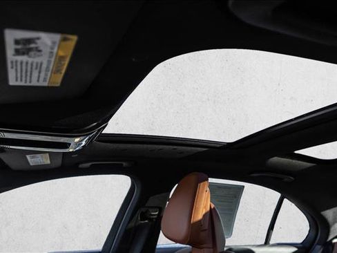 Certified 2023 Mercedes-Benz C 300 4MATIC Sedan image 11