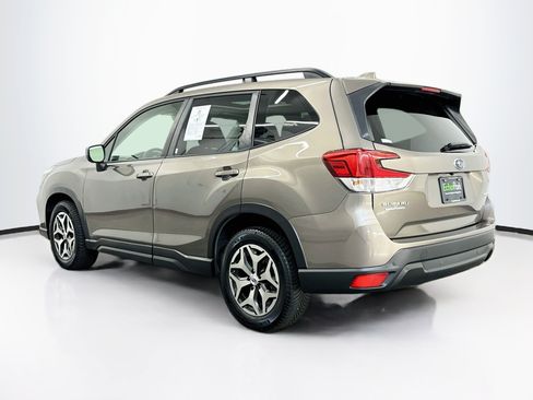Used 2021 Subaru Forester Premium w/ Popular Package #1 AWD/4WD image 5