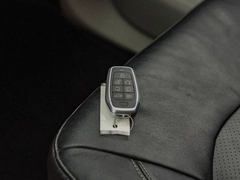 Used 2022 Chrysler Pacifica Touring-L image 49