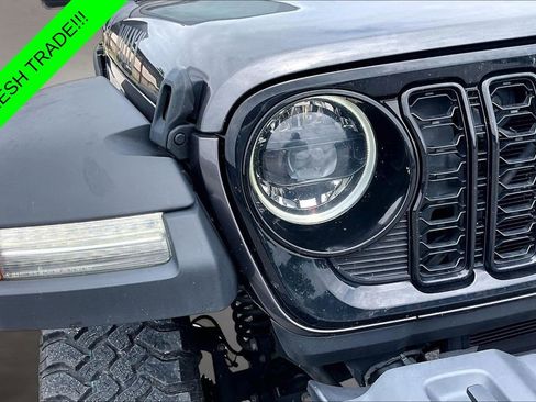 Used 2024 Jeep Wrangler Unlimited Sport AWD/4WD image 28