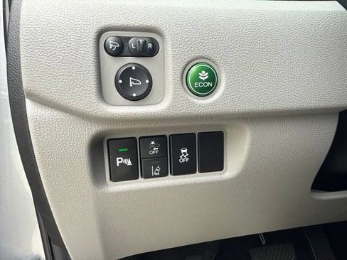 Used 2021 Honda Pilot Elite image 19