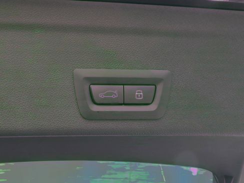 New 2026 BMW X6 M60i w/ Executive Package image 10