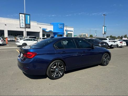 Used 2018 BMW 330i Sedan RWD image 3