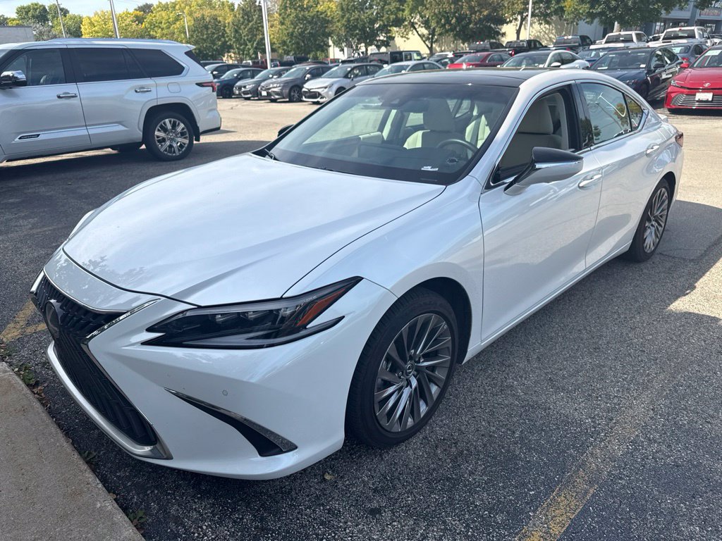 Used 2024 Lexus ES 350 Ultra Luxury FWD image 1