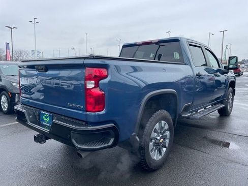 Used 2025 Chevrolet Silverado 2500 Custom w/ Custom Value Package image 22
