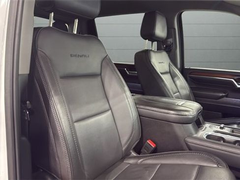 Used 2024 GMC Sierra 3500 Denali image 33