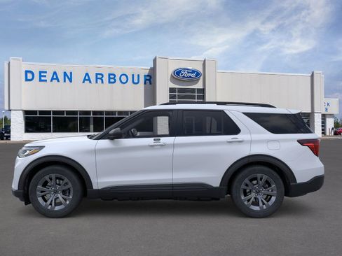 New 2026 Ford Explorer Active w/ Active Comfort Package AWD/4WD image 3