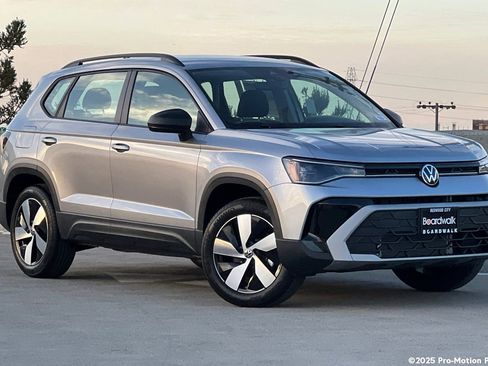 New 2026 Volkswagen Taos S AWD/4WD image 1