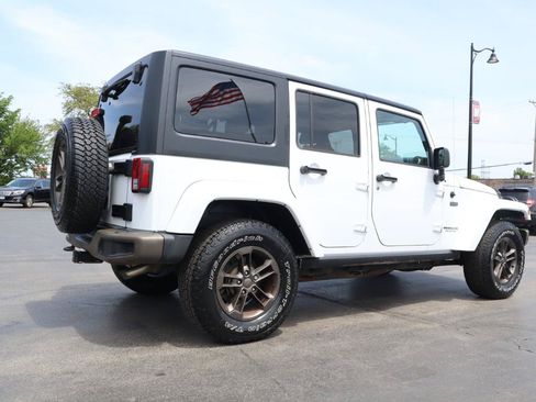 Used 2016 Jeep Wrangler Unlimited Sahara AWD/4WD image 5