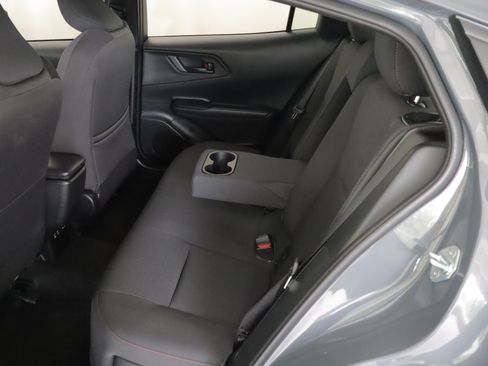 Used 2026 Toyota Prius Plug-In Hybrid FWD image 8
