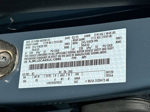 New 2025 Lincoln Corsair Reserve w/ Jet Appearance Package image 27