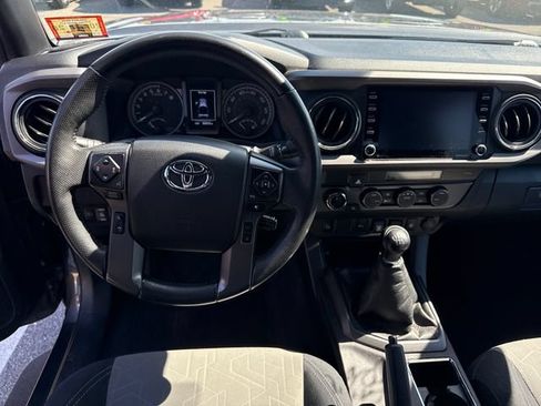 Used 2021 Toyota Tacoma TRD Off-Road w/ Technology Package AWD/4WD image 20