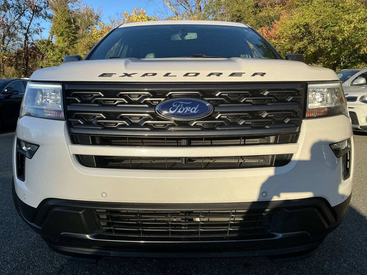 Used 2019 Ford Explorer XLT w/ Equipment Group 202A AWD/4WD image 3