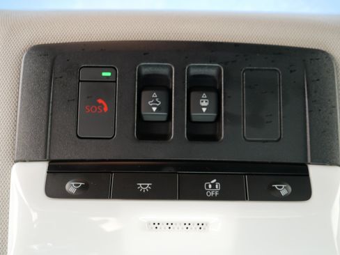 Certified 2023 Nissan Rogue SV w/ SV Premium B Package AWD/4WD image 34