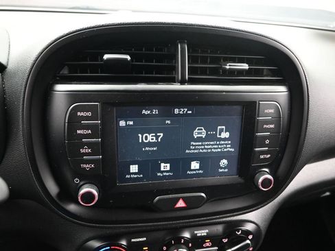 Used 2021 Kia Soul LX FWD image 13