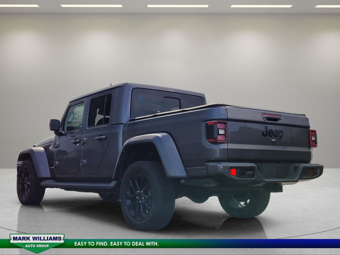 Used 2021 Jeep Gladiator Overland AWD/4WD image 6