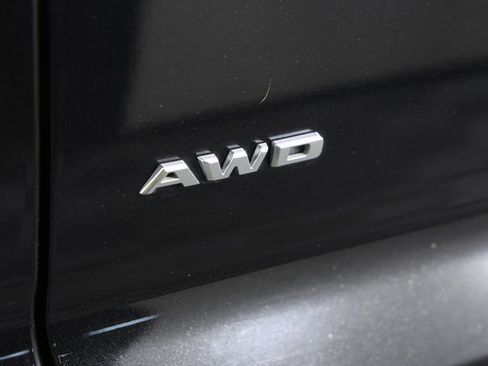 Used 2020 Cadillac XT4 Premium Luxury w/ Driver Awareness Package image 8