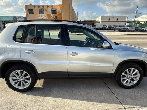 Used 2017 Volkswagen Tiguan Limited w/ Premium Package image 15