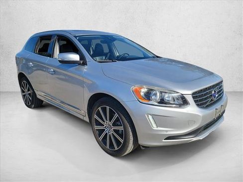 Used 2015 Volvo XC60 T5 Premier image 3