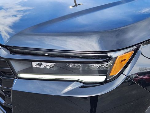 New 2026 Honda Pilot Black Edition image 9