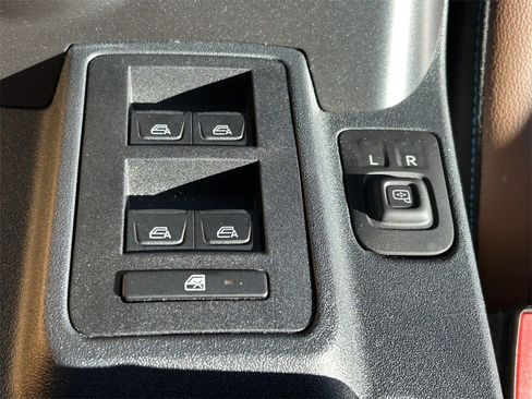 Used 2024 Ford Bronco Outer Banks image 35