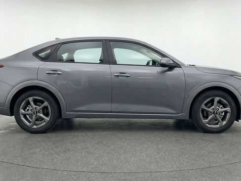Used 2025 Kia K4 FWD image 11