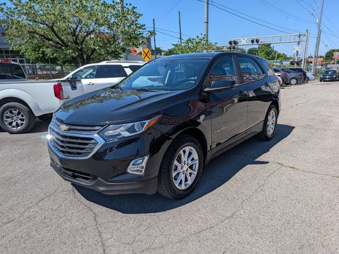 Used 2021 Chevrolet Equinox LS FWD image 3