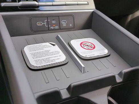 New 2026 Hyundai Santa Fe SEL FWD image 17