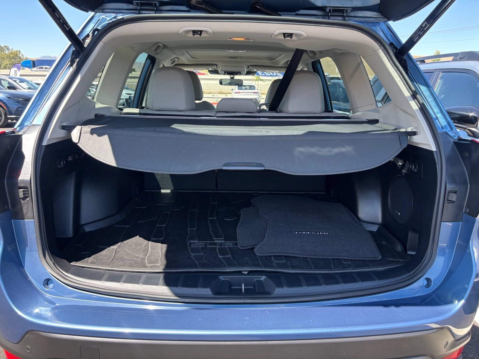 Used 2023 Subaru Forester Limited AWD/4WD image 19