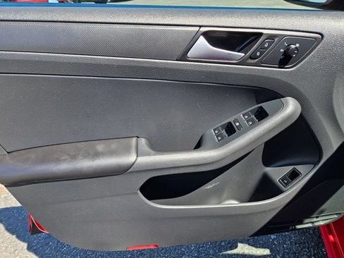 Used 2015 Volkswagen Jetta S w/ Welcome Package FWD image 15