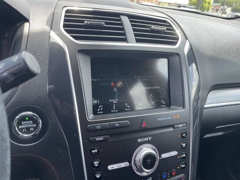 Used 2019 Ford Explorer Sport w/ Equipment Group 401A AWD/4WD image 12
